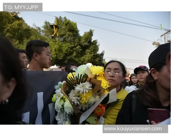 南充籍足球明星刘的成长之路与职业生涯的辉煌成就解析