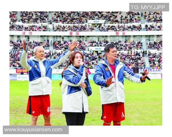 香港足球明星队激情奔跑瞬间展现团队精神与活力的精彩时刻
